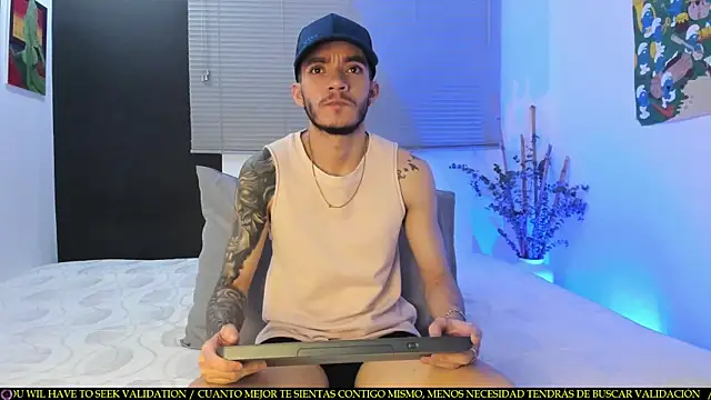 Snapshot of Tylergiuseppe_ chatting on February 2025 10:07:02 PM Tylergiuseppe online show from February 2025 10:07:02 PM