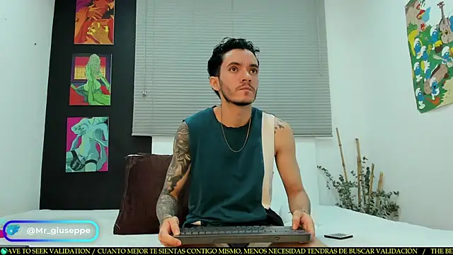 Snapshot of Tylergiuseppe_ chatting on February 2025 09:25:02 PM Tylergiuseppe online show from February 2025 09:25:02 PM
