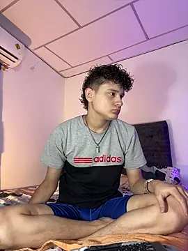 Snapshot of Nathan_Bluee chatting on November 2025 03:57:02 PM Nathan Bluee online show from November 2025 03:57:02 PM