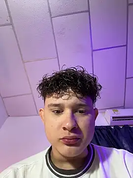 Snapshot of Nathan_Bluee chatting on December 2025 03:40:02 PM Nathan Bluee online show from December 2025 03:40:02 PM