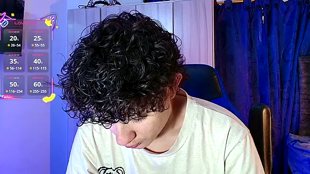 Snapshot of Nathan_Bluee chatting on December 2025 04:00:01 PM Nathan Bluee online show from December 2025 04:00:01 PM