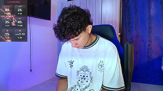 Snapshot of Nathan_Bluee chatting on January 2026 03:58:01 PM Nathan Bluee online show from January 2026 03:58:01 PM