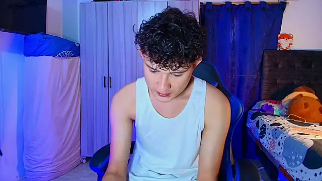 Snapshot of Nathan_Bluee chatting on February 2026 04:11:02 PM Nathan Bluee online show from February 2026 04:11:02 PM