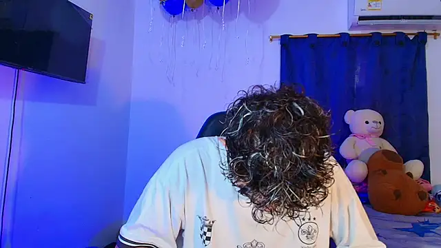 Snapshot of Nathan_Bluee chatting on March 2026 05:19:02 PM Nathan Bluee online show from March 2026 05:19:02 PM