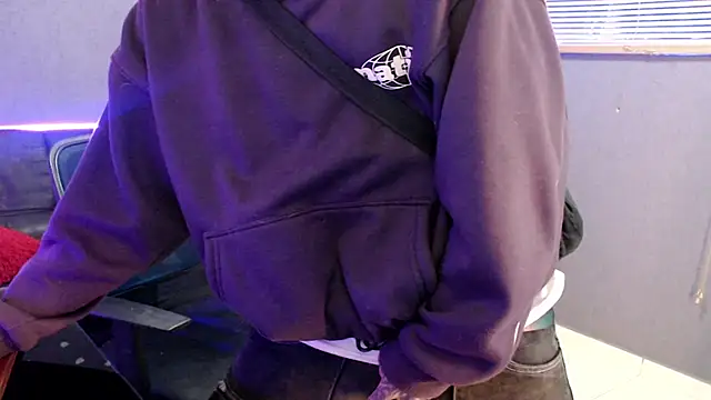 Andy bapho online show from September 2025 02:08:02 PM