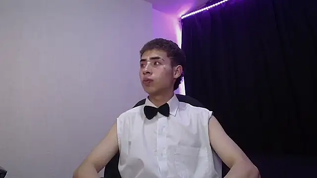 Snapshot of sexybat_twink chatting on March 2025 12:23:02 AM sexybat twink online show from March 2025 12:23:02 AM