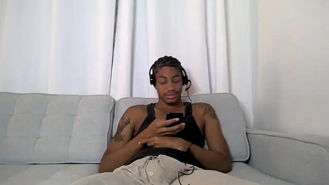 Skinnyblackman online show from October 2025 01:24:02 AM