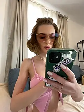 Snapshot of Kat_kate chatting on February 2025 12:03:02 PM Kat kate online show from February 2025 12:03:02 PM