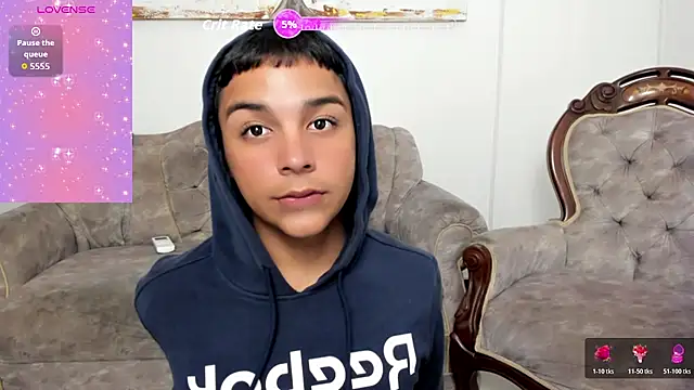 Snapshot of Seductivo_jr chatting on June 2026 05:21:01 AM Seductivo jr online show from June 2026 05:21:01 AM