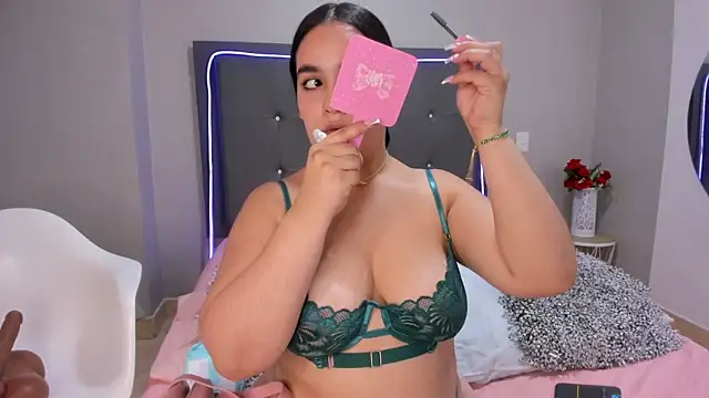 emma lye online show from September 2025 09:19:02 PM