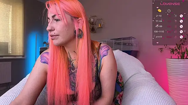 Snapshot of Tanya_Acid chatting on May 2026 05:45:02 AM Tanya Acid online show from May 2026 05:45:02 AM