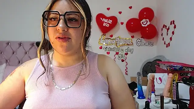 lanaqueen699 online show from February 2025 06:32:02 PM