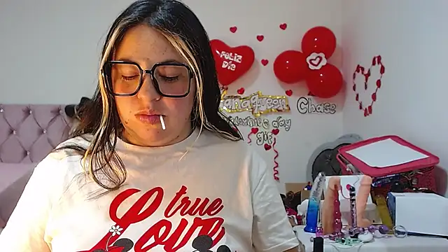 lanaqueen699 online show from February 2025 06:31:01 PM