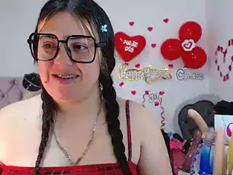 lanaqueen699 online show from March 2025 03:31:02 PM