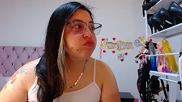 lanaqueen699 online show from October 2025 12:15:01 PM