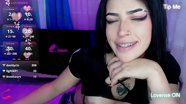 Snapshot of Hi_Marceline chatting on November 2025 06:29:02 PM Hi Marceline online show from November 2025 06:29:02 PM