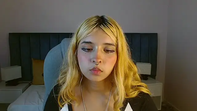 april bunnyy online show from December 2024 02:15:02 AM