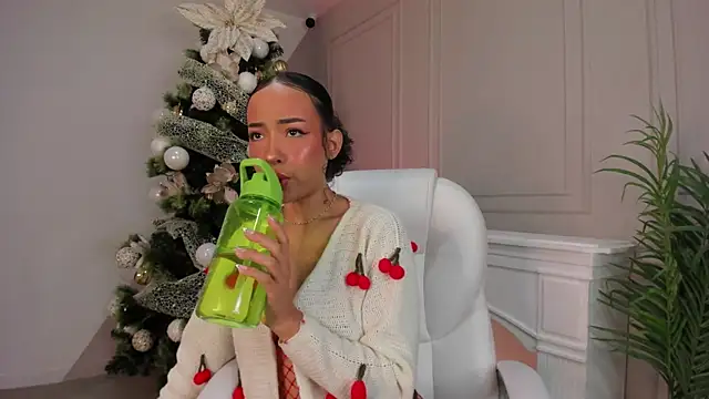OSHUN  online show from December 2024 12:52:02 PM