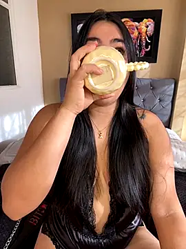 AmorMia online show from September 2025 12:08:02 PM