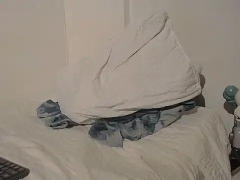 Snapshot of GerardSmitt chatting on September 2025 03:31:01 AM GerardSmitt online show from September 2025 03:31:01 AM