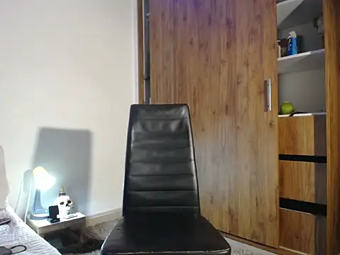 Snapshot of GerardSmitt chatting on October 2025 04:10:02 AM GerardSmitt online show from October 2025 04:10:02 AM