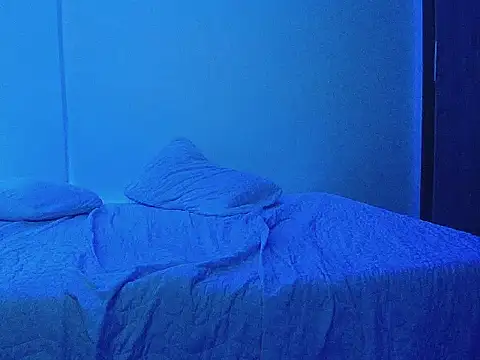 Snapshot of GerardSmitt chatting on October 2025 04:02:02 AM GerardSmitt online show from October 2025 04:02:02 AM