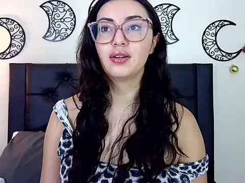 EvoletFMK online show from December 2025 01:49:01 PM