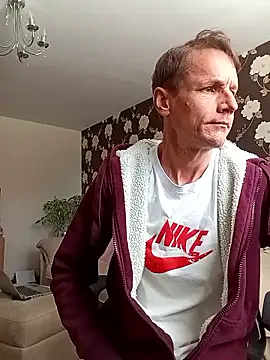 outdoorfun22 online show from April 2026 01:49:02 PM