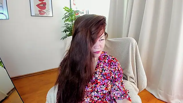 VanessaSmuth online show from October 2025 01:48:02 AM