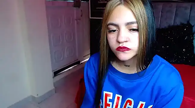 Violettasquirt online show from January 2025 06:19:01 PM