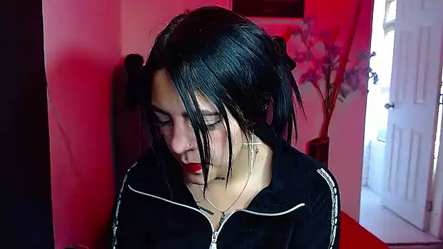 Violettasquirt online show from September 2025 03:23:02 PM