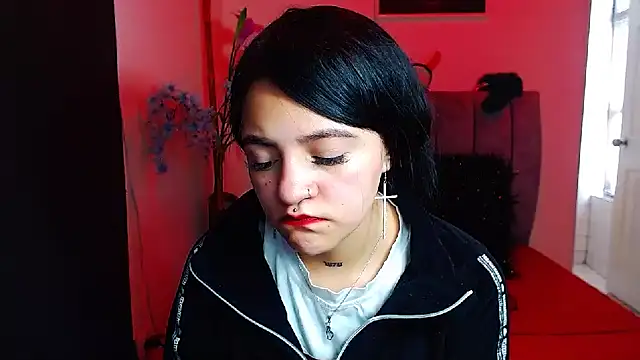 Violettasquirt online show from September 2025 04:42:01 PM