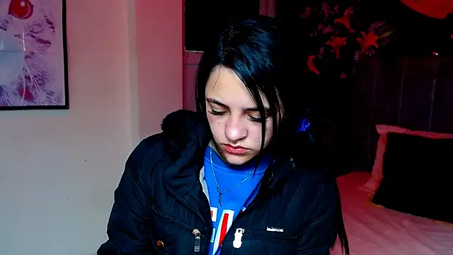 Violettasquirt online show from December 2025 01:39:01 PM