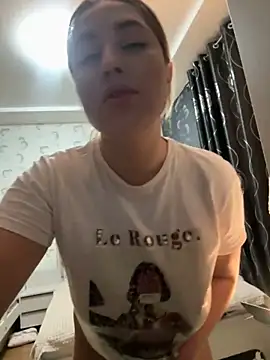 KisssAmmeli online show from November 2025 02:50:02 PM