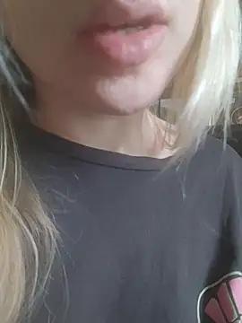 Linda 999 online show from March 2025 11:08:02 AM