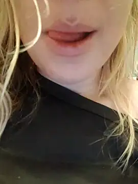 Linda 999 online show from October 2025 01:50:02 AM