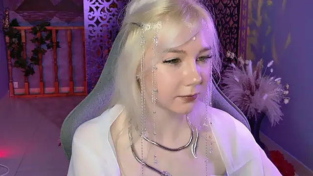 Snapshot of NancyMartinez chatting on December 2024 01:12:02 PM NancyMartinez online show from December 2024 01:12:02 PM