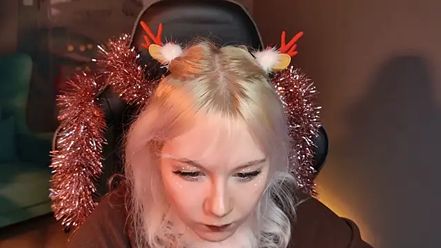 Snapshot of NancyMartinez chatting on December 2024 07:13:02 PM NancyMartinez online show from December 2024 07:13:02 PM