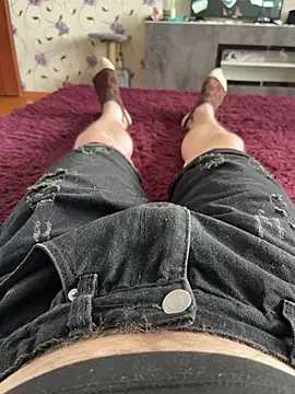 red red00 online show from February 2026 10:04:01 AM