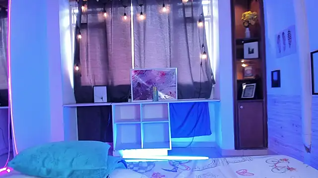 Snapshot of Susann_Ross chatting on February 2025 05:09:02 PM Susann Ross online show from February 2025 05:09:02 PM