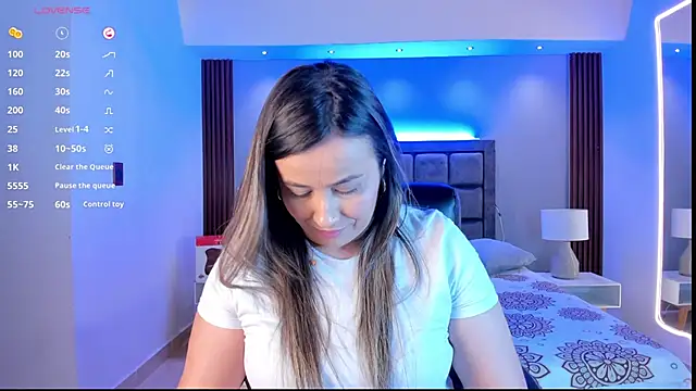 Snapshot of Susann_Ross chatting on March 2025 10:54:02 AM Susann Ross online show from March 2025 10:54:02 AM