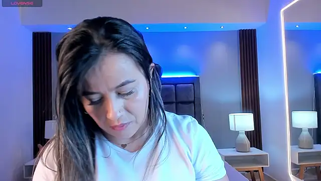 Snapshot of Susann_Ross chatting on September 2025 11:10:01 AM Susann Ross online show from September 2025 11:10:01 AM