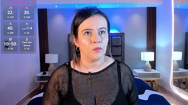 Snapshot of Susann_Ross chatting on September 2025 10:48:02 AM Susann Ross online show from September 2025 10:48:02 AM