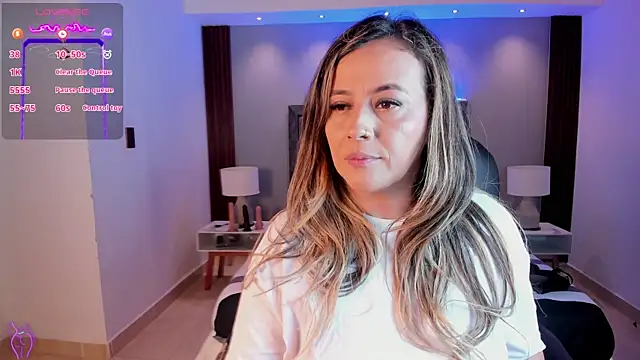 Susann Ross online show from April 2026 10:38:01 AM