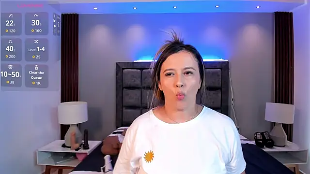 Snapshot of Susann_Ross chatting on July 2026 11:35:01 AM Susann Ross online show from July 2026 11:35:01 AM