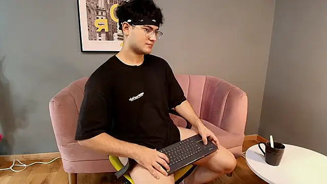 Mark Evans1  online show from February 2025 07:58:02 PM