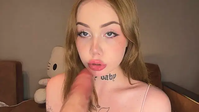 Snapshot of hanna_cry_baby chatting on October 2025 03:33:02 PM hanna cry baby online show from October 2025 03:33:02 PM