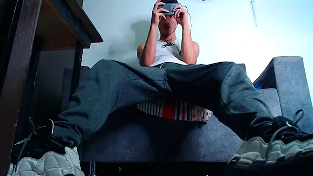 Snapshot of mastersmits chatting on February 2025 10:37:02 AM mastersmits online show from February 2025 10:37:02 AM