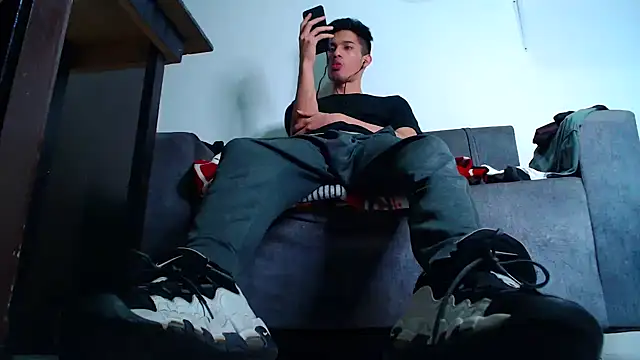 Snapshot of mastersmits chatting on February 2025 02:51:02 AM mastersmits online show from February 2025 02:51:02 AM