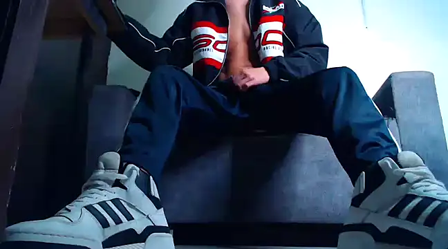 Snapshot of mastersmits chatting on February 2025 05:44:02 AM mastersmits online show from February 2025 05:44:02 AM